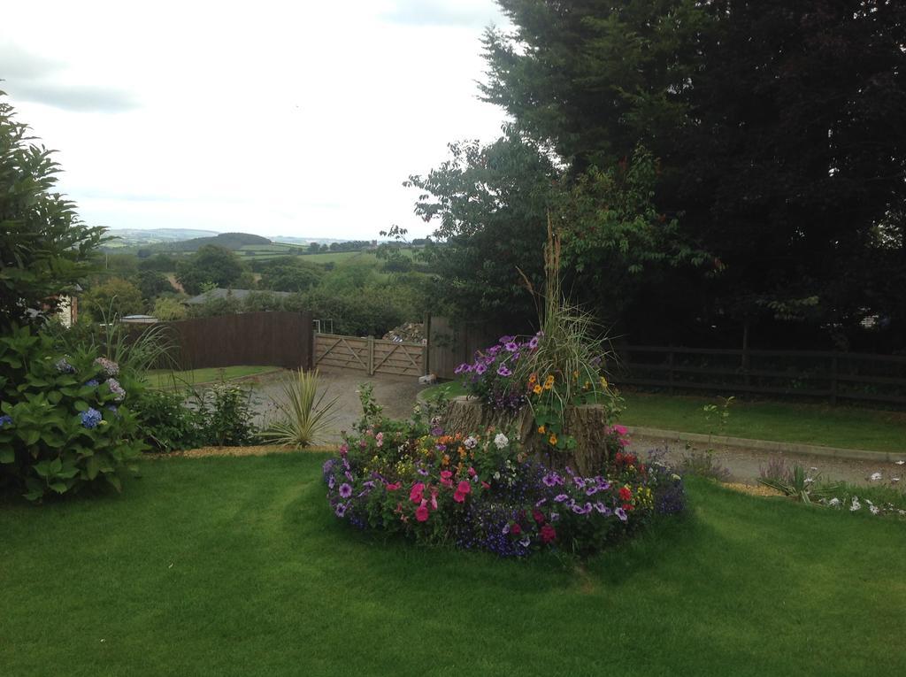 Bradridge Farm Bed & Breakfast Launceston Exterior photo